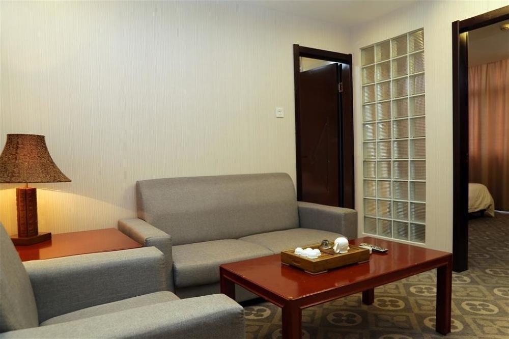 שיאמן Aden Hotel מראה חיצוני תמונה