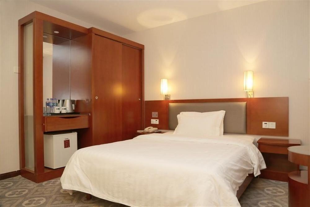 שיאמן Aden Hotel מראה חיצוני תמונה