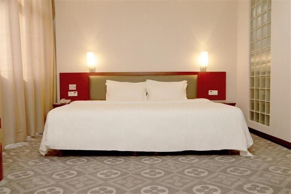 שיאמן Aden Hotel מראה חיצוני תמונה